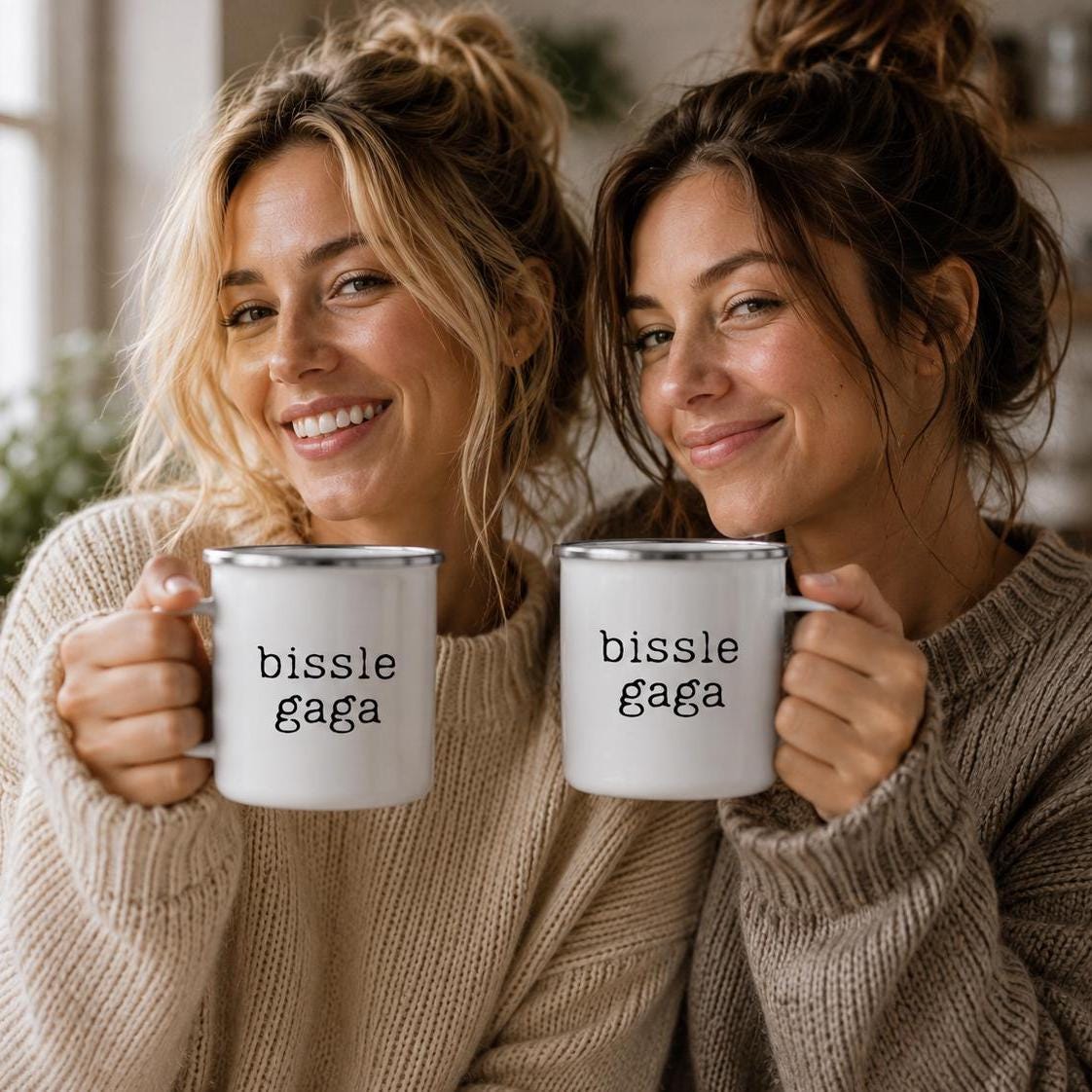 Für leicht verrückte Schwaben: Statement Tasse „bissle gaga!“, witziges Geschenk für beste (schwäbische) Freundinnen